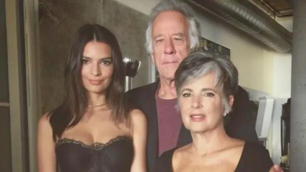 Who Are Emily Ratajkowski Parents?