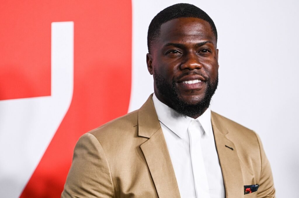 Kevin Hart Clarifies His Height Once and for All